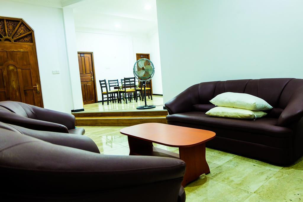 Green View Holiday Resort Канді Екстер'єр фото